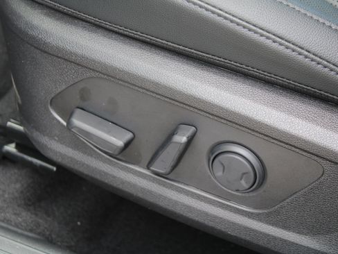 New 2026 Kia Sportage EX FWD image 23