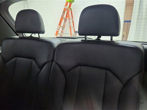 Used 2024 Audi Q7 3.0T Prestige w/ Prestige Package image 33