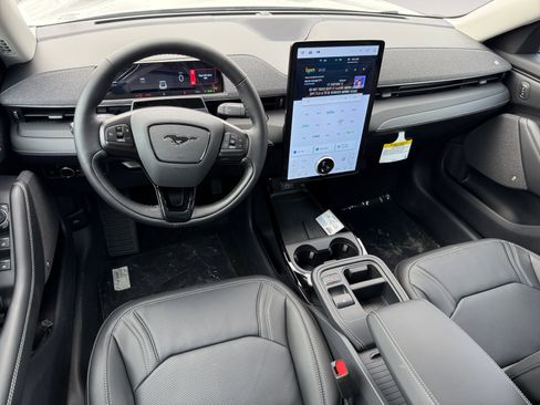 New 2025 Ford Mustang Mach-E Premium image 15