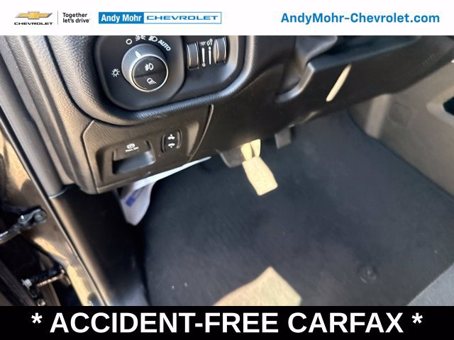Used 2019 RAM 1500 4x4 Crew Cab image 29