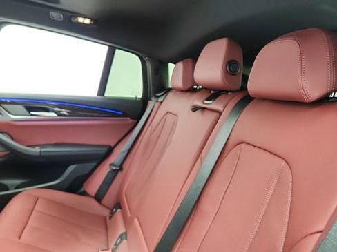 Used 2025 BMW X4 xDrive30i w/ Premium Package image 30