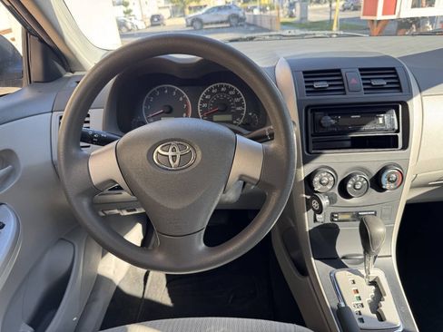 Used 2010 Toyota Corolla LE w/ All Weather Guard Pkg FWD image 20