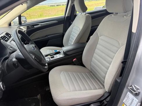 Used 2017 Ford Fusion S FWD image 13