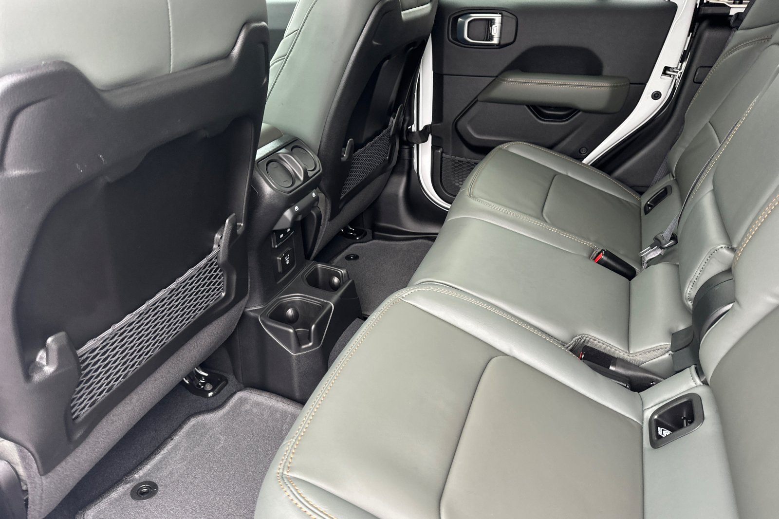 New 2026 Jeep Gladiator Mojave AWD/4WD image 12