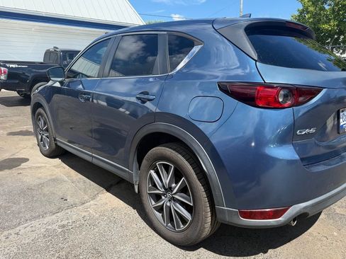 Used 2018 MAZDA CX-5 Touring w/ Preferred Equipment Package FWD image 3