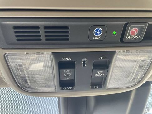 Used 2019 Honda Odyssey Elite image 17