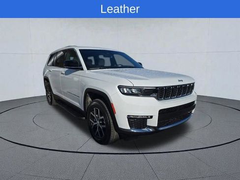 Used 2025 Jeep Grand Cherokee L Limited AWD/4WD image 8