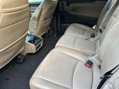Used 2019 Honda Odyssey EX-L image 4
