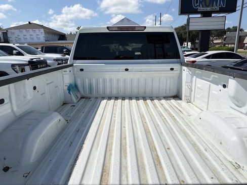 Used 2023 GMC Sierra 2500 SLE w/ SLE Convenience Package RWD image 10
