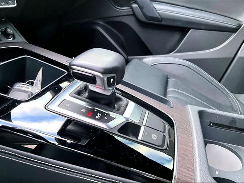 Certified 2022 Audi Q5 2.0T Prestige w/ Prestige Package image 16