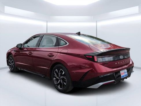 Used 2025 Hyundai Sonata SEL FWD image 5