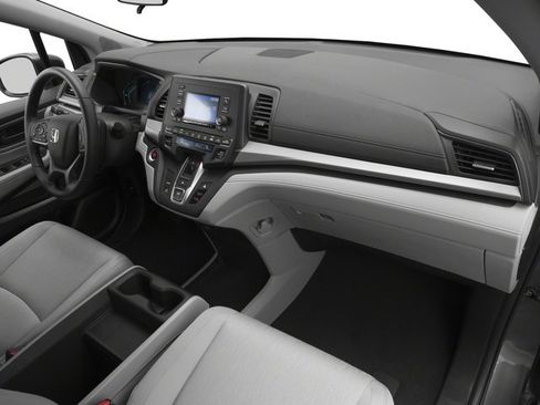 Used 2018 Honda Odyssey LX image 16