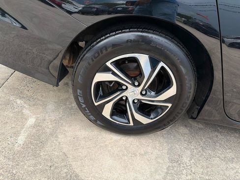 Used 2017 Honda Accord LX image 28