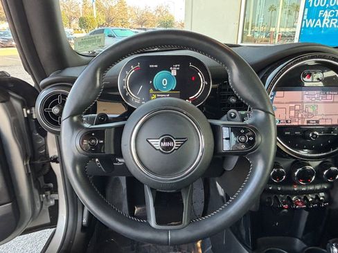 Used 2024 MINI Cooper S image 17