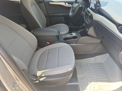 Used 2021 Ford Escape SE FWD image 13