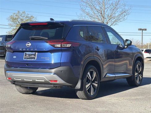 Used 2023 Nissan Rogue Platinum AWD/4WD image 26