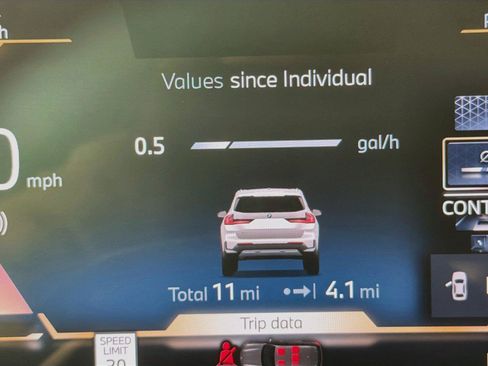 New 2026 BMW X1 xDrive28i w/ Technology Package AWD/4WD image 11