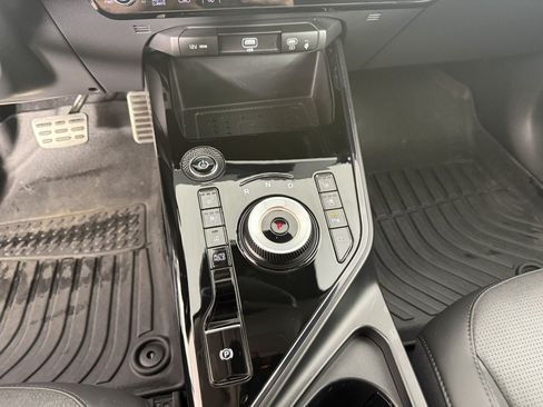 Used 2025 Kia Niro Wave w/ Wave Preserve Package FWD image 21