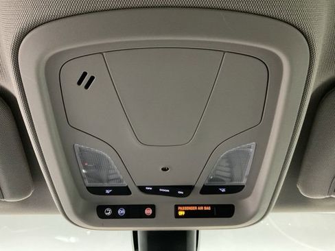 Used 2014 Chevrolet Impala LT image 18