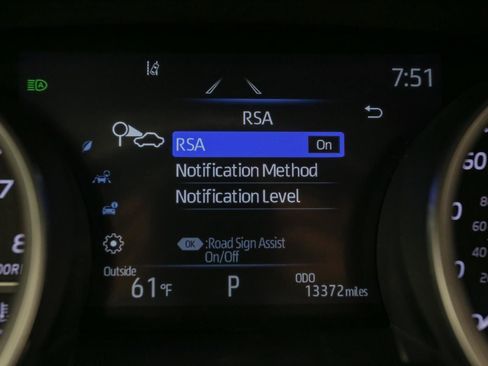 Used 2022 Toyota Camry LE image 40