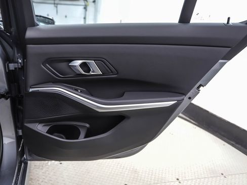 New 2026 BMW 330i xDrive Sedan w/ Convenience Package AWD/4WD image 25