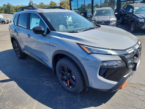 New 2026 Nissan Rogue SV image 2