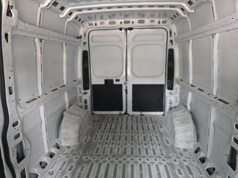 Used 2025 RAM ProMaster 2500 w/ Convenience Group FWD image 30