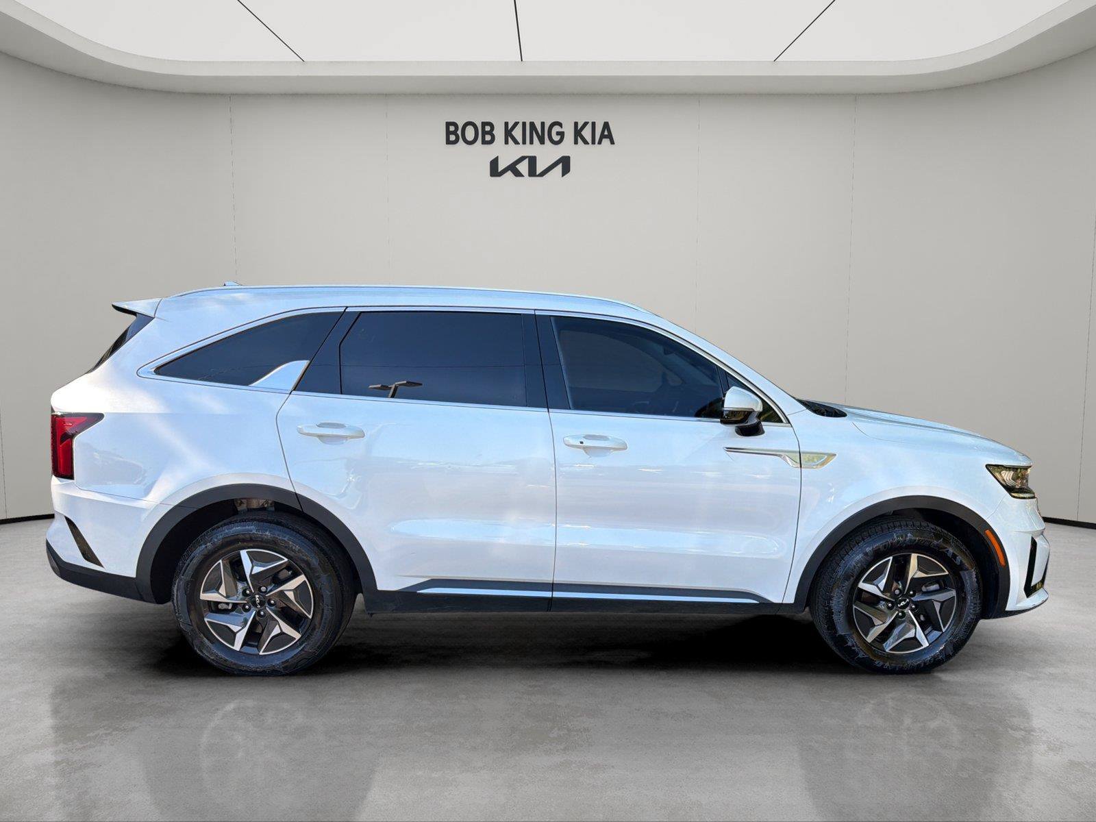 Used 2023 Kia Sorento EX FWD image 6