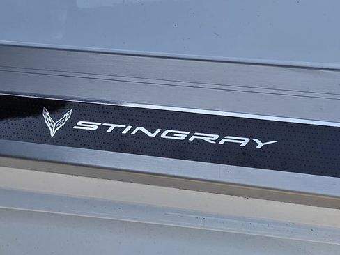 Used 2021 Chevrolet Corvette Stingray Coupe w/ Z51 Performance Package RWD image 10