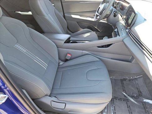 Certified 2023 Hyundai Elantra SEL w/ Convenience Package FWD image 25