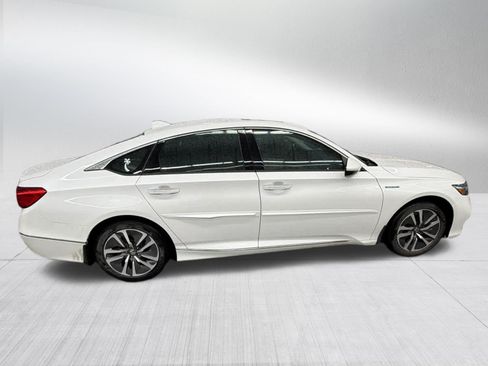 Used 2019 Honda Accord Touring image 5
