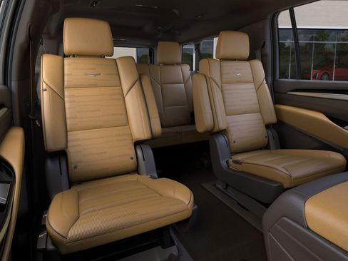New 2026 Cadillac Escalade ESV Luxury AWD/4WD image 17