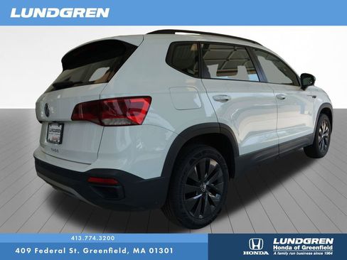 Used 2024 Volkswagen Taos S FWD image 9