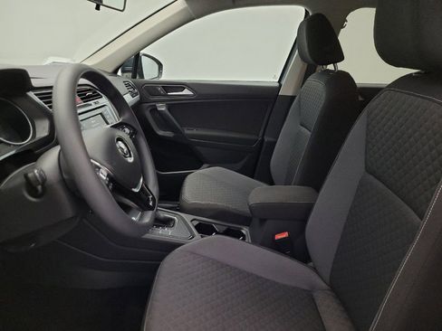 Used 2021 Volkswagen Tiguan S FWD image 17