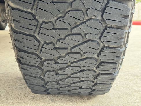 Used 2020 GMC Sierra 2500 AT4 w/ AT4 Premium Package image 35