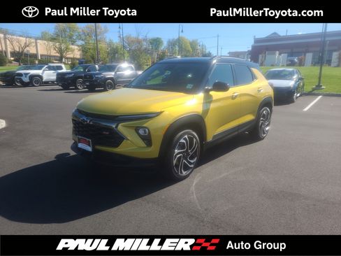 Used 2024 Chevrolet TrailBlazer RS w/ Convenience Package FWD image 1