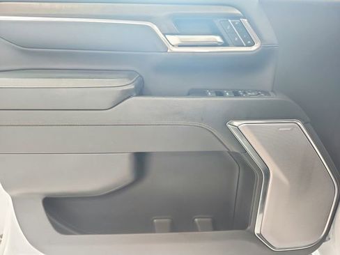 Used 2024 Chevrolet Silverado 2500 High Country AWD/4WD image 36