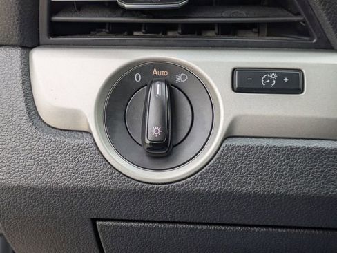 Used 2020 Volkswagen Passat 2.0T SE w/ Sunroof Package image 22