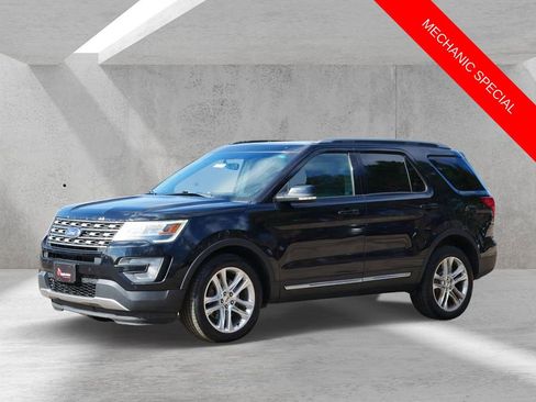 Used 2016 Ford Explorer XLT w/ Equipment Group 202A AWD/4WD image 6