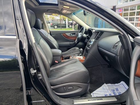 Used 2013 INFINITI FX37 AWD w/ Premium Pkg image 17