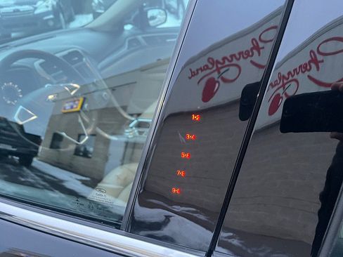 Used 2017 Ford Fusion SE image 18