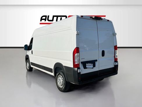 Used 2024 RAM ProMaster 2500 w/ Safety Group FWD image 5