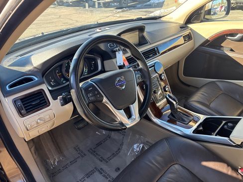 Used 2014 Volvo XC70 T6 image 10