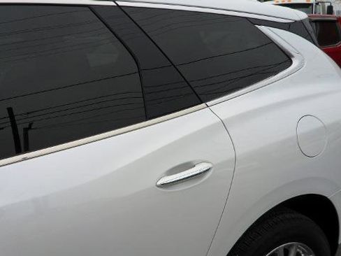 Used 2023 Buick Enclave Premium image 25