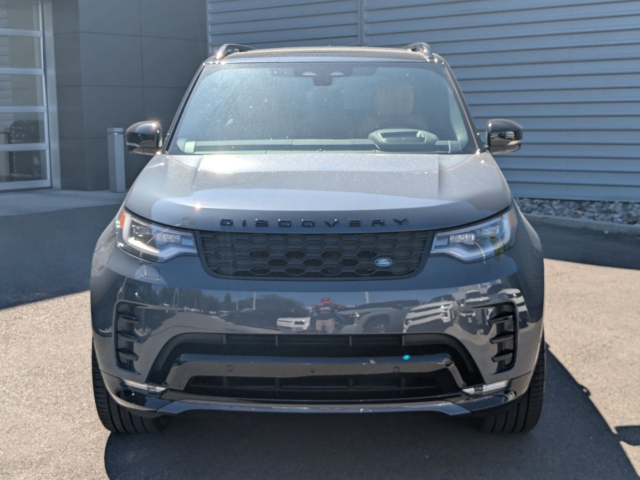 New 2026 Land Rover Discovery Dynamic SE AWD/4WD image 2