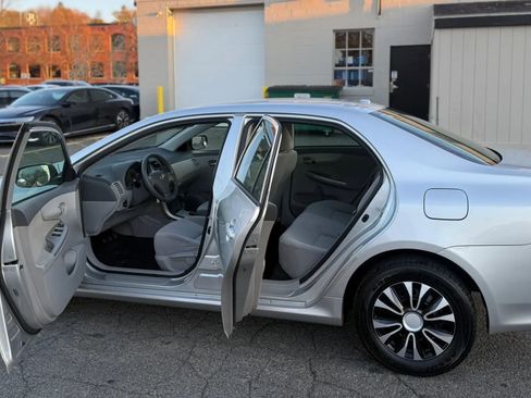 Used 2010 Toyota Corolla S FWD image 6