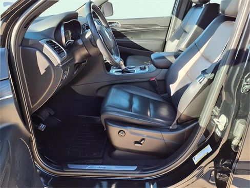 Used 2022 Jeep Grand Cherokee Limited w/ Trailer Tow Group IV image 23