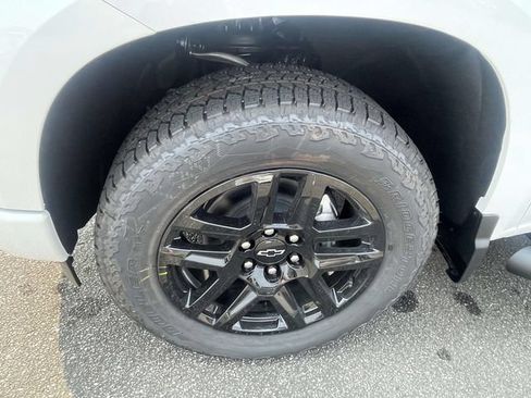 New 2026 Chevrolet Silverado 1500 Custom w/ Turbomax Blackout Package RWD image 9
