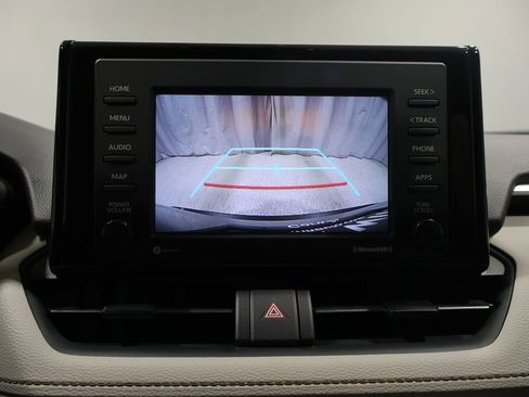 Used 2021 Toyota RAV4 XLE w/ Carpet Mat Package (TMS) AWD/4WD image 26