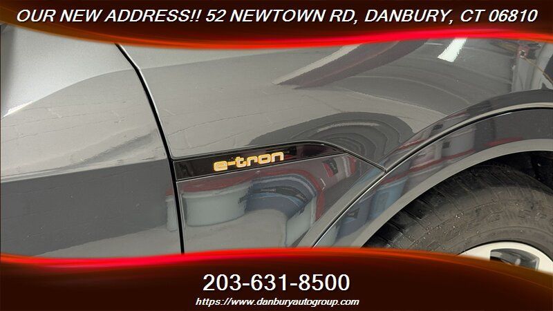 Used 2021 Audi e-tron Premium w/ Convenience Plus Package AWD/4WD image 10